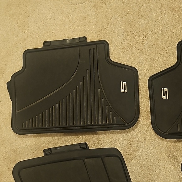 ๐ฏ Auth BMW 5 series original car mats  4 pieces performance - Picture 5 of 6